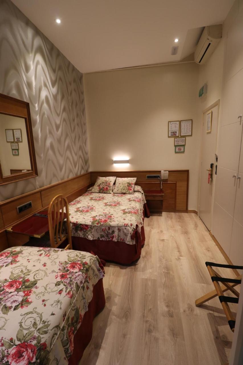 Hostal Hispano - Argentino Gran Via Madrid Exteriér fotografie