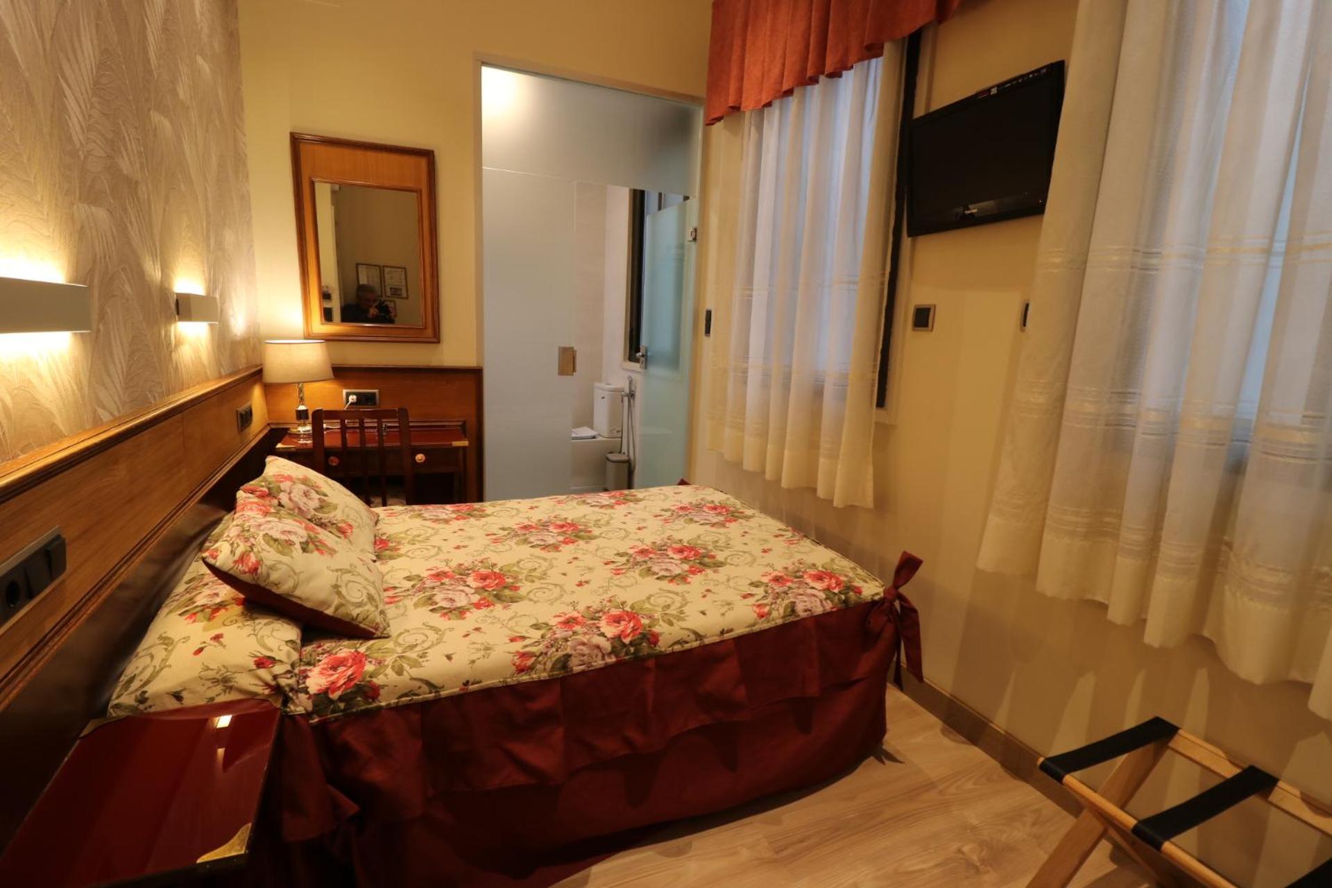 Hostal Hispano - Argentino Gran Via Madrid Exteriér fotografie