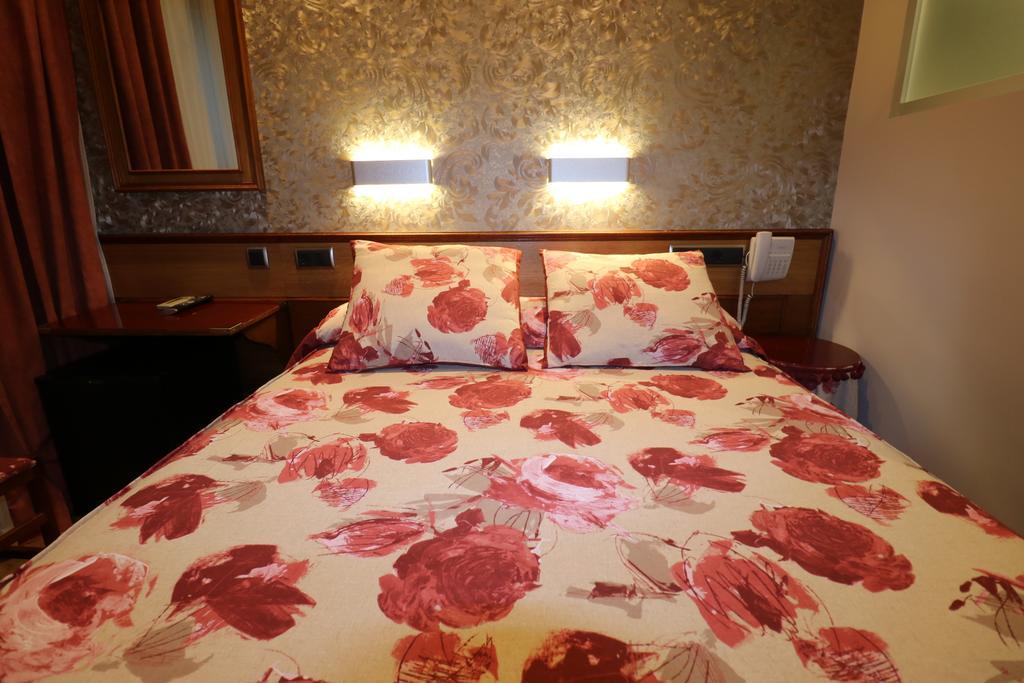 Hostal Hispano - Argentino Gran Via Madrid Exteriér fotografie